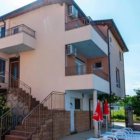 House Black Sea Apartmán *